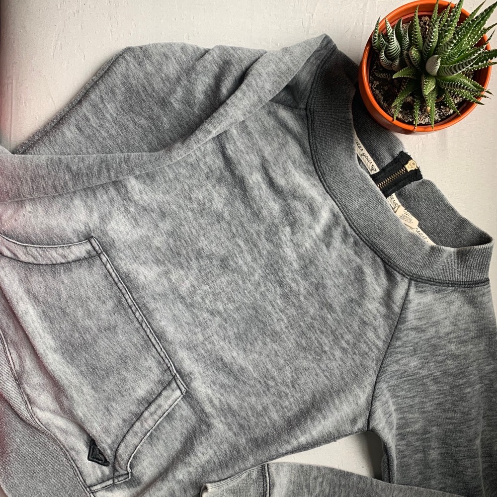 Roxy Crewneck sweater